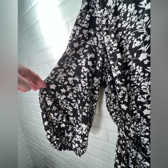 Lane Bryant Flowy Crepe Pleated Midi Puff Sleeve Dress Sz 22 Black/White #0574 - Picture 3 of 6